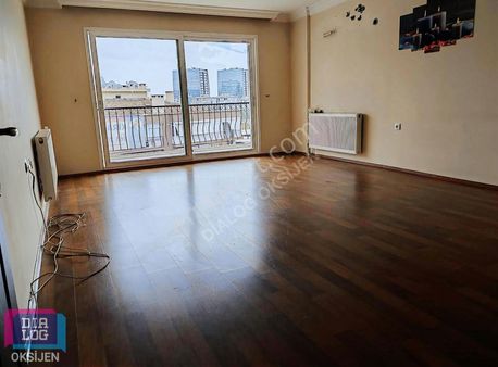 Karşıyaka Zübeyde Hanım Mahallesinde Kiralık 3+1 Daire