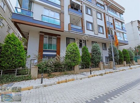 Küçükçekmece Yeni Binada Full Eşyalı Ankastreli Krediye Uygun Gi