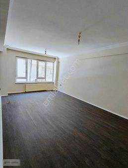 Espark'a 5 Dakika Mesafede Satılık 3+1 Asansörlü Bakımlı Daire