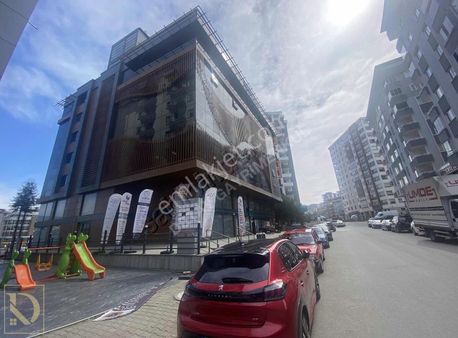 Kaşüstü Ayam İş Merkezin De Kiralık Ofis | Detay Gayrimenkul