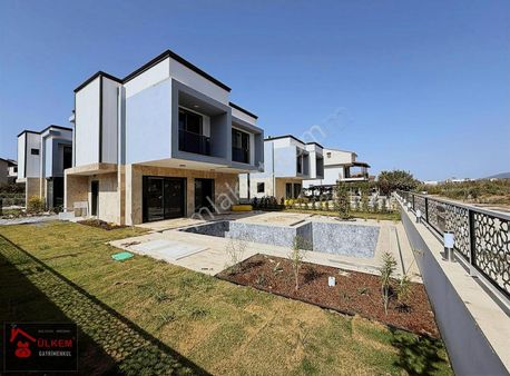 Denize 200 Mt Müstakıl 3+1 Özel Havuzlu Otoparklı Doğa Mnz Villa