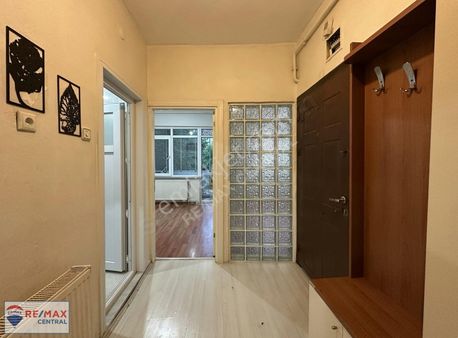 Re/max Central'dan Akdeğirmen Mah.'de Bakımlı 1+1 Kiralık Daire