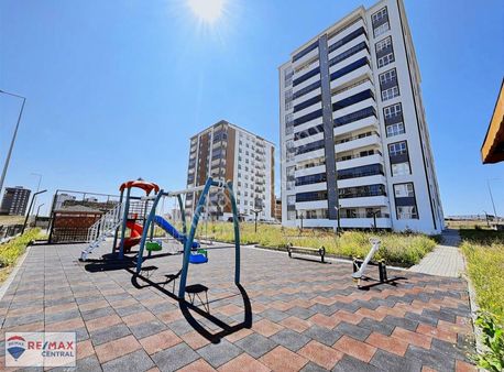 Remax Centralden Kılavuzda Site İçinde Eşsiz 3+1