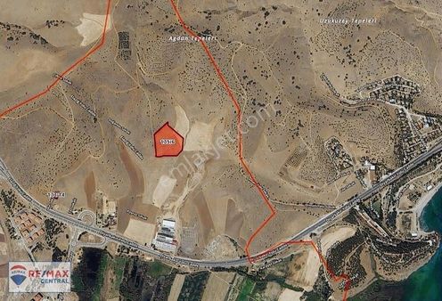 Remax Central Hazar Göl Manzara Müstakil Parsel Yatırımlık Tarla