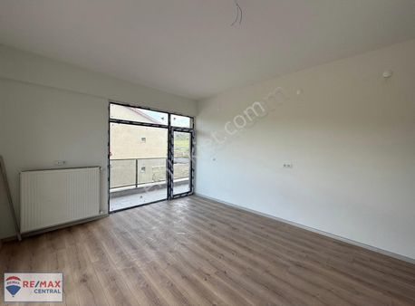 Re/max Central'dan Taşlıdere Villalarında 4+1 Satılık Villa