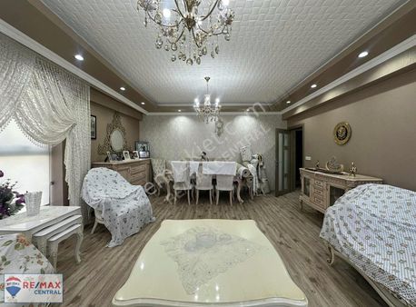 Remax Central - Kule Evlerin En İyi Cephesinde Aksu Manzara 4+1