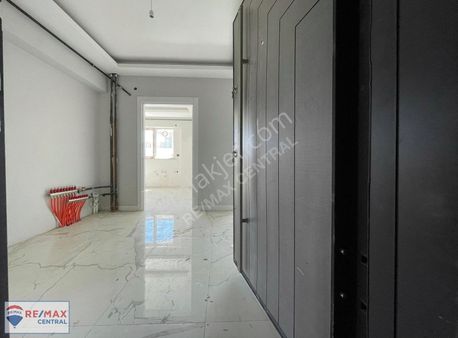 Remax Central'dan Tuzlugöl Mahallesi'nde Satılık Lüks 4+1 Daire