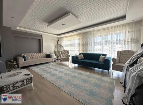 Re/max Central'dan Selçlu Mah.'de 3+1 13 Yıllık Lüx Dubleks