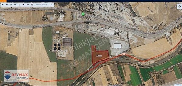 Re/max Central'dan Yatırımlık Yapı Mahallesinde 4,5 Dönüm Tarla