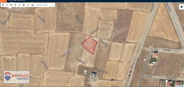 Re/max Central'dan Esenyurt Mah. Harika Konumda Satılık Arsa