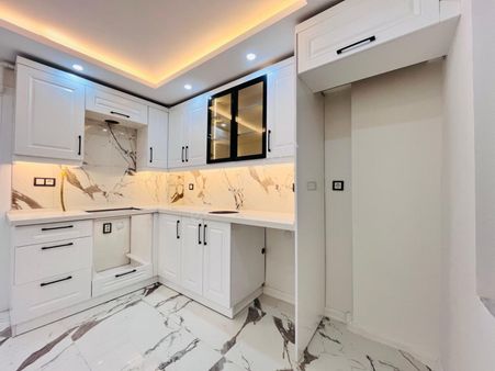 Topçu Asım Mh. Şeyh Fenari Camii Civarı 3+1 Arakat Fullüks Daire Fırsatı