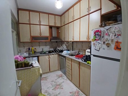 Akçay Emlak'tan Akşehir İstasyon Caddesi Üzerinde Satılık Geniş 2+1 Daire