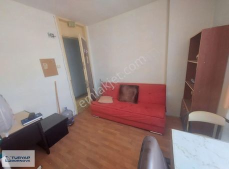 Konak Hacılar İşhanı'nda Kiralık Büro - Ofis