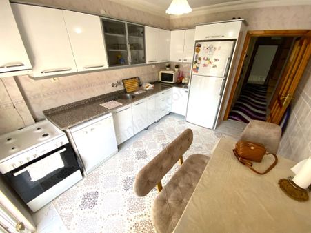 🌀gültaş Emlaktan Akçay Merkezde Satılık 170m2 5+1 Denize 300mt Çift Mutfaklı Dublex