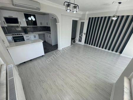 Poyraz Gayrimenkul'den İkizçay'da Deniz'e 500m Full Yapılı 3+1 Daire