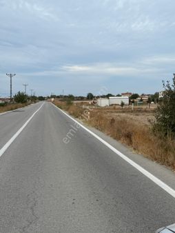 Kapaklı Karlıda 806 Metre İmar İçi Asfalt Cephe Hisse