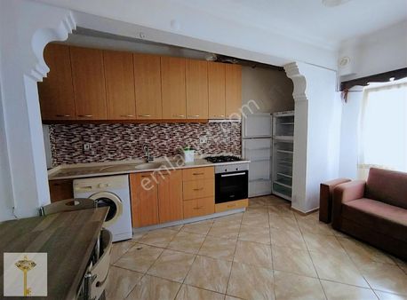 Çok Merkezi Konumda Eşyalı 1+1