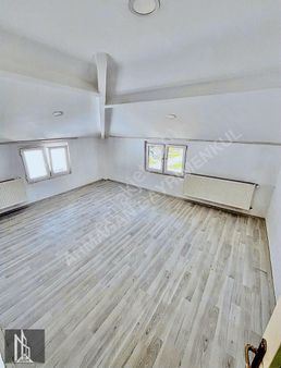 Kayhan Yüzme Havuzu Yanı Geniş Teraslı Kiralık 2+1 Daire