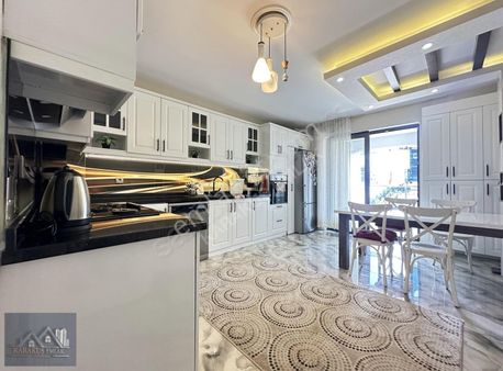 Karakuş'tan █ Cadde Üstü, Lüx Sitede 4+1 200m² Full Yapılı Güney