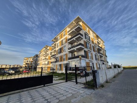 B&u Gayrimenkulden Newlife Sitesinde Satılık 1+1 Daire.