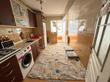 H.gazi Göbekte 3.kat 3+1 125m2 Isı Yalıtım Kombi Isı Yalıtım C.balkon Çarşı İçinde