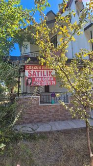 Kızılagaç Mahallesinde Satılık 3+1 Müstakil Yazlık Kışlık Villa