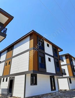 Menemen Emiralem Göktepede Emsalsiz Satılık 5+1 Villa