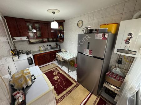 Turgutlu Eymen Emlak'tan Şehitler Mh Satılık 2+1 Arakat Daire 🏡