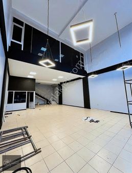 Zeugmapark'tan Oto Center Devren Kiralık 3 Katlı İşyeri