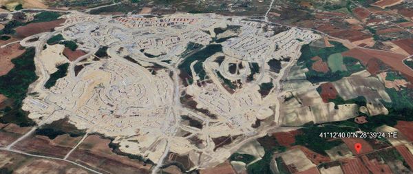 Yatırımlık, Biri 400 Diğeri 200 M2 Hisseli Arsalar