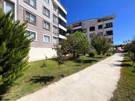 ▀jet Emlak'tan İkizçay'da Şık Tasarımlı Arakat Satılık 1+1 Daire