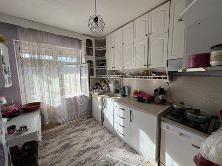 Akçay Emlak'tan Akşehir Seyran Mahallesinde Satılık Bakımlı 2+1 Daire