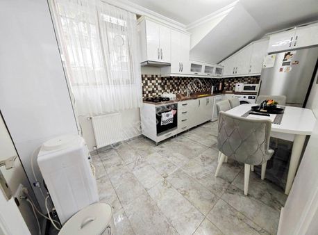 Karataş Emlak Tan Çakmak Durağa Yakını 85 M2 2+1 Bahçe Kat