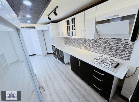 Elvan Mahallesinde Süper Lüx Site İçerisinde Daire!!! Fırsat!!