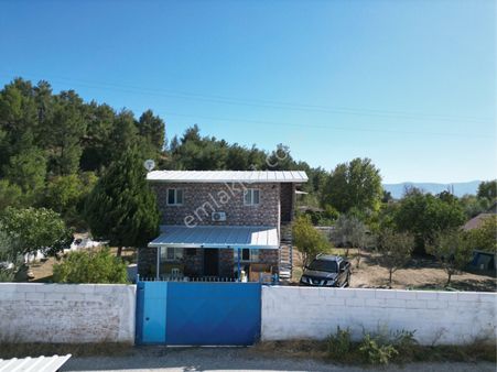 Beyaz Gayrimenkulden Çam Köyde 1.125 M2 Fırsat Villa