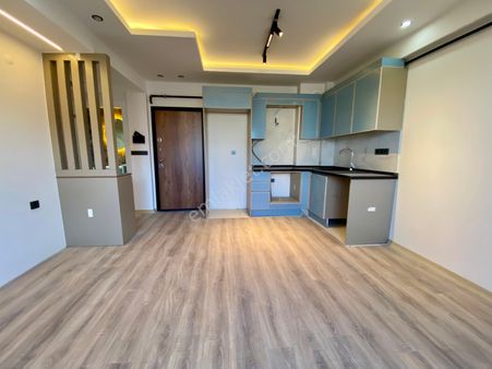 Ukep Koleji Ve Poligon Metro Yaknı Sıfır 1+1-2+1ve 3+1 Daireler