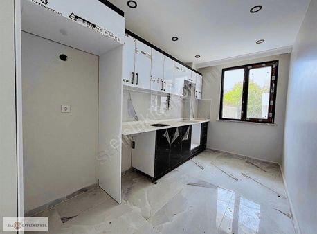 Bağlarbaşı Mahallesi 3+1 Lüks 100m2 Yüksek Giriş Satılık Daire
