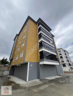 Tosya Yolunda Sıfır 2+1 Daire