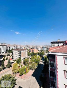 Nuray Gayrimenkulden Yeditepede Satılık Geniş 2+1