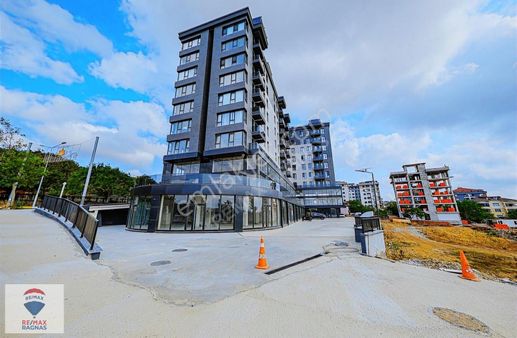 Kurtköy Bulvarda Vadi Manzaralı Balkonlu 2+1 98m² Kiralık Daire