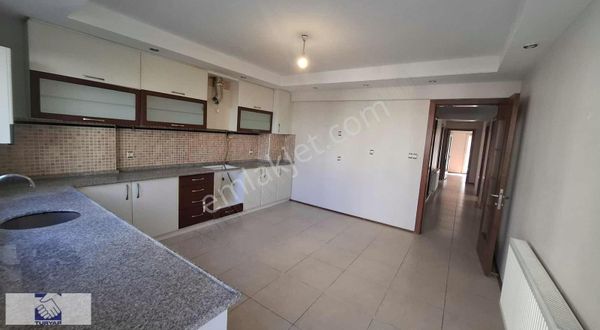 Servergazide Satılık 3+1 Daire