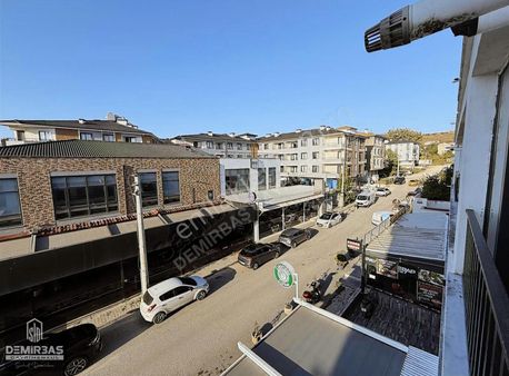 Demirbaş Gayrimenkulden Üniversite Böl. 1+1 Kiralık Daire