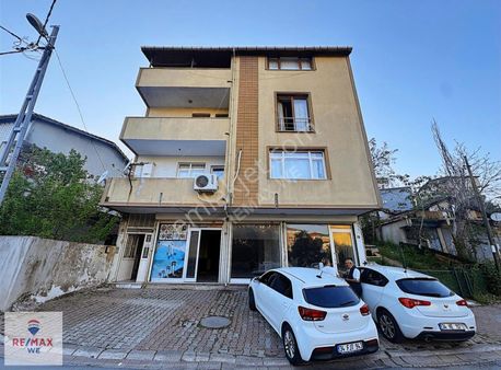 Ümraniye Ihlamurkuyu Mah. Cadde Üzerinde Önü Açık Kiralık Dükkan