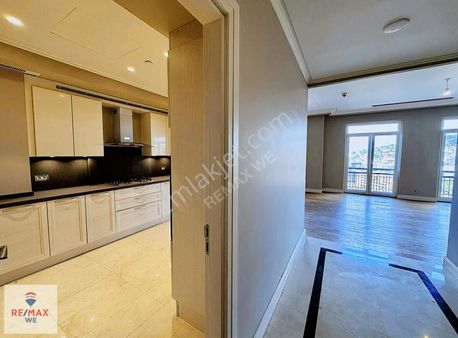 Remax We Emaar Square Klasik Rezidans 3,5+1 Satılık Sıfır Daire