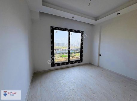 Remax Palm'den 75. Yıl'da Btm Plus Agora'da 1+1 Kiralık Daire