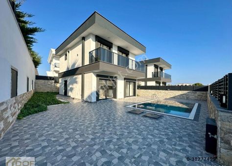 Altınkumda Denize 300 Metre, Satılık Tam Müstakil 4+1 Lüx Villa