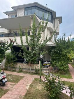 Boğazkent Denize Sıfır 4+1 Villa