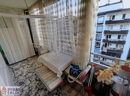 Efekan Emlak'tan Akkent'te Merkezi Konumda Satılık 2+1 Daire