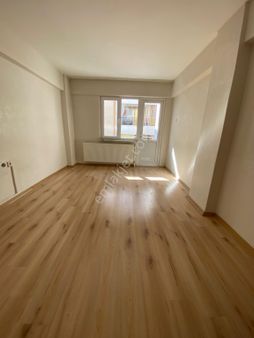 Manisa Şehzadeler Alaybey Mahallesi 2+1 4.kat Ara Kat Ful Özellikli Satılık Daire