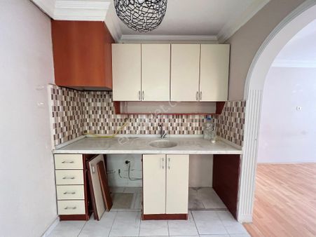 Lider Gayrimenkul'den Fevzi Çakmak Mh. 2+1 Hastaneler Bölgesinde Kiralık Daire